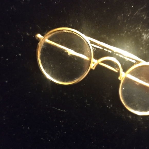 Fun Vintage Broach Eye Glasses - Picture 3 of 4